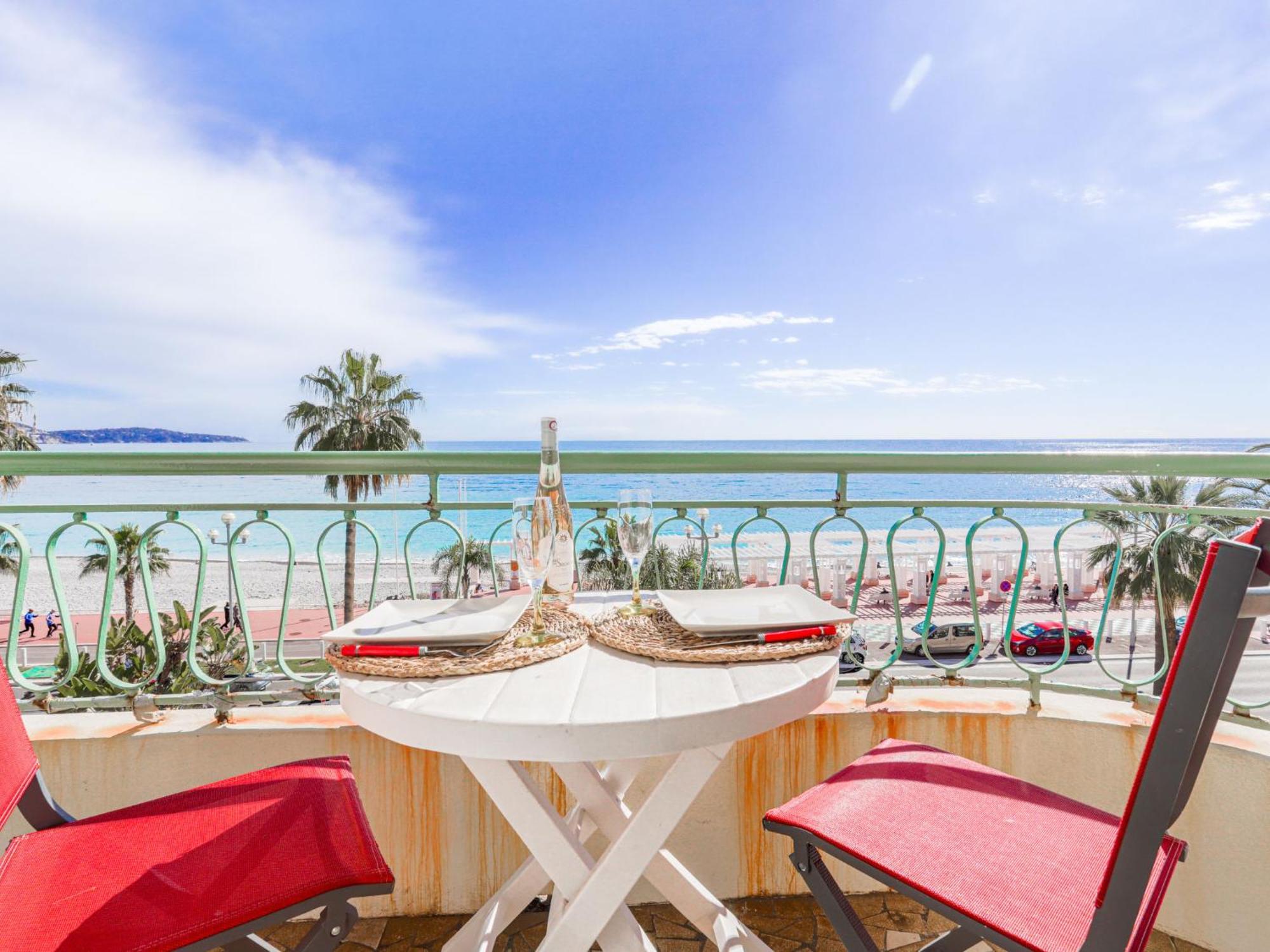 Apartment Les Yuccas Promenade Des Anglais By Interhome Ницца Экстерьер фото